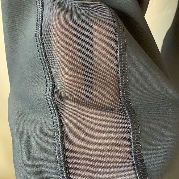 90° by Reflex S Sm Poly/Spandex Leggings Mesh Insets - Picture 3 of 10